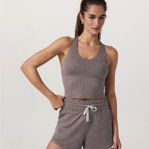 VUORI HALO PERFORMANCE CROP 2.0 - HUCKLEBERRY HEATHER NWT Medium